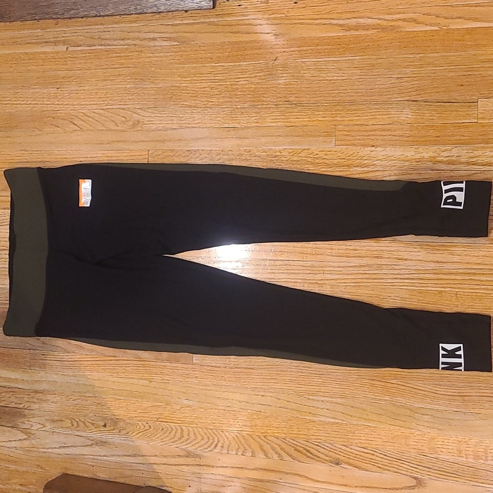 PINK Victoria's Secret leggings
